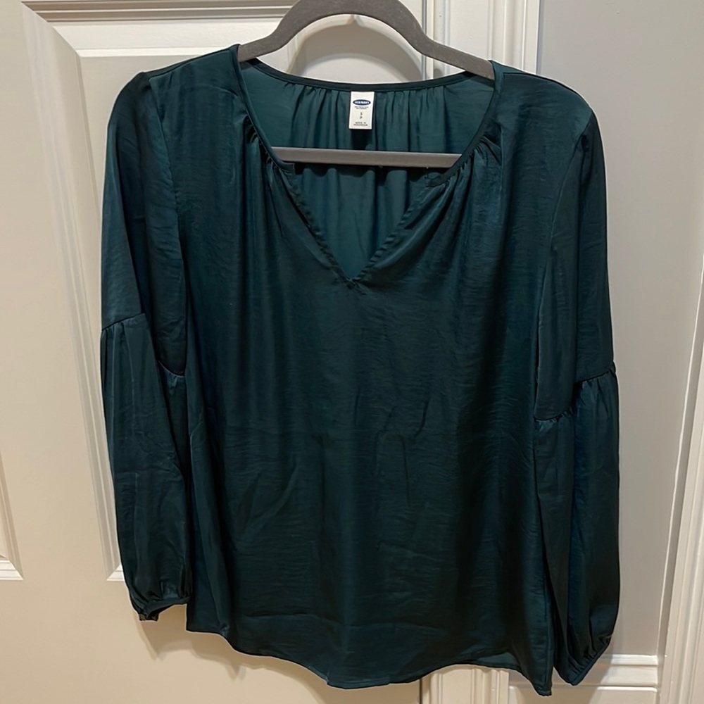 Old Navy emerald color blouse ~ size Small NWT